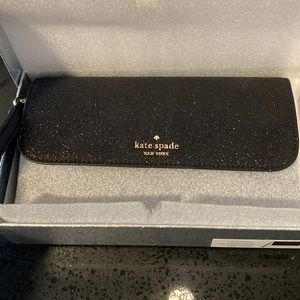 Kate Spade wristlet (glitter)